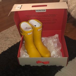Short yellow Hunter Boots Brand New